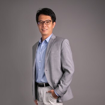 Associate Professor of Economics | Stephen Jui-Hsien ChouImage